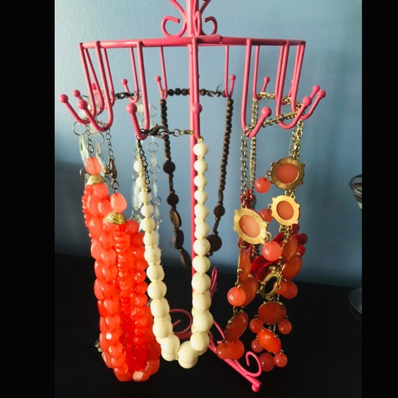 ❤️💗MULTIPLE STATEMENT NECKLACES - Picture 4 of 4